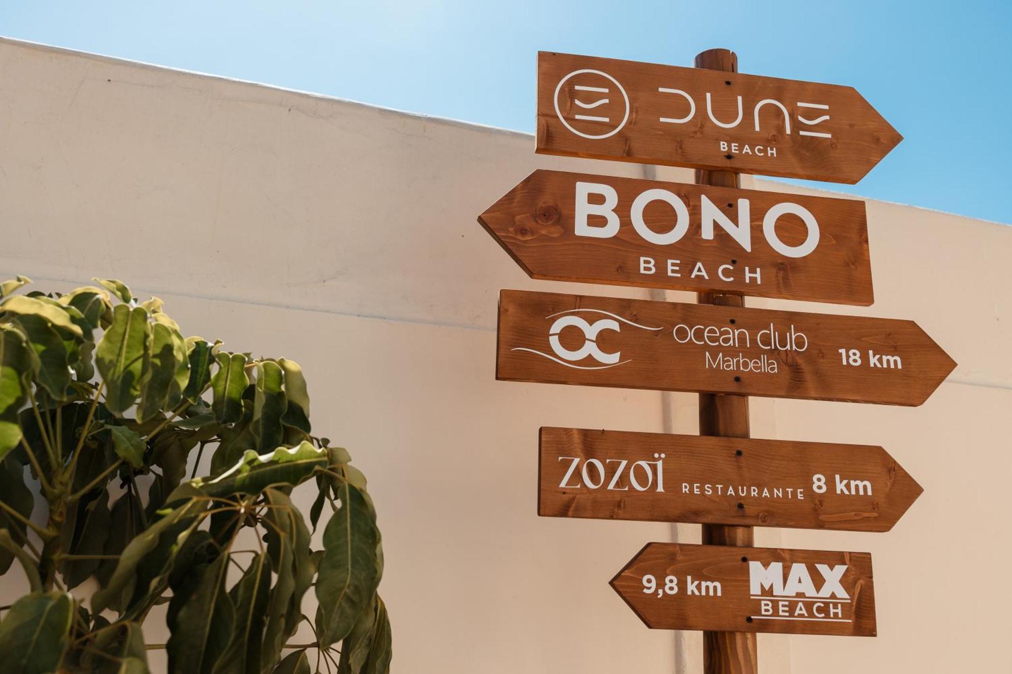 Сasa de vacaciones 3-story Townhouse For 7, Newly Renovated, Terrace, Bbq, And Access In Arenal, Marbella